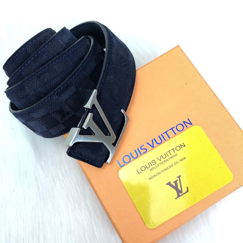 Louis Vuitton İnitials
